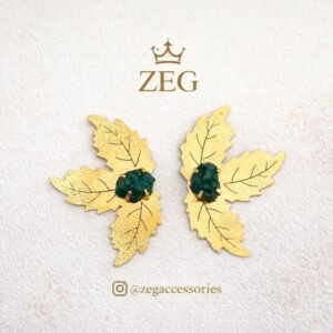 Natural Aura Earrings – Golden Leaf with Raw Emerald Crystal