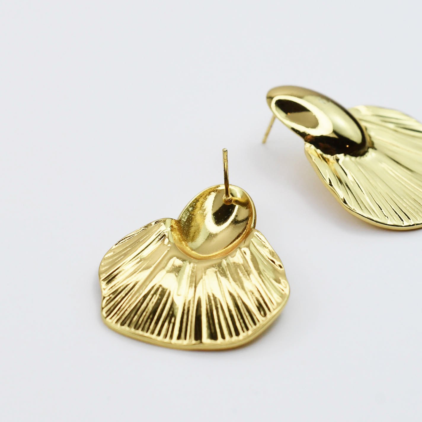 GoldenFanfare.02