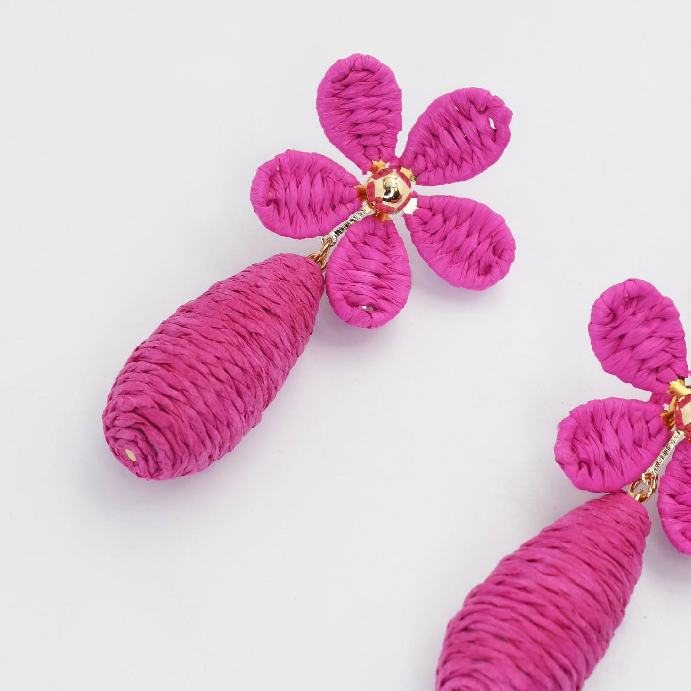PinkRaffiaFlower.1